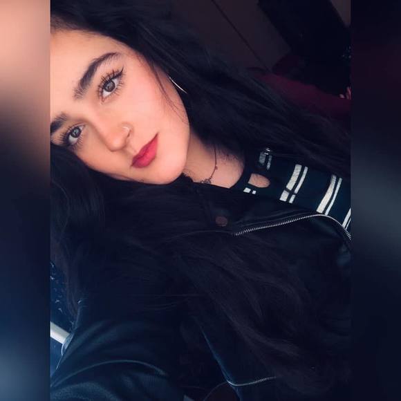 Meet your Posher, May - Picture 1 of 1